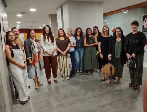 Inaugurada en Santiago a exposición «Cooperativas de Compostela. As palabras atraen, o exemplo convence»